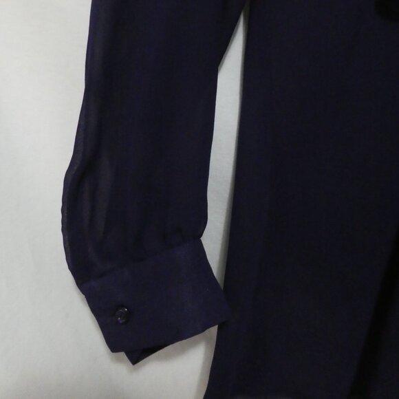 NEW YORK COMPANY | size 8 | Elegant Purple Ruffled V-Neck Blouse - Picture 6 of 14